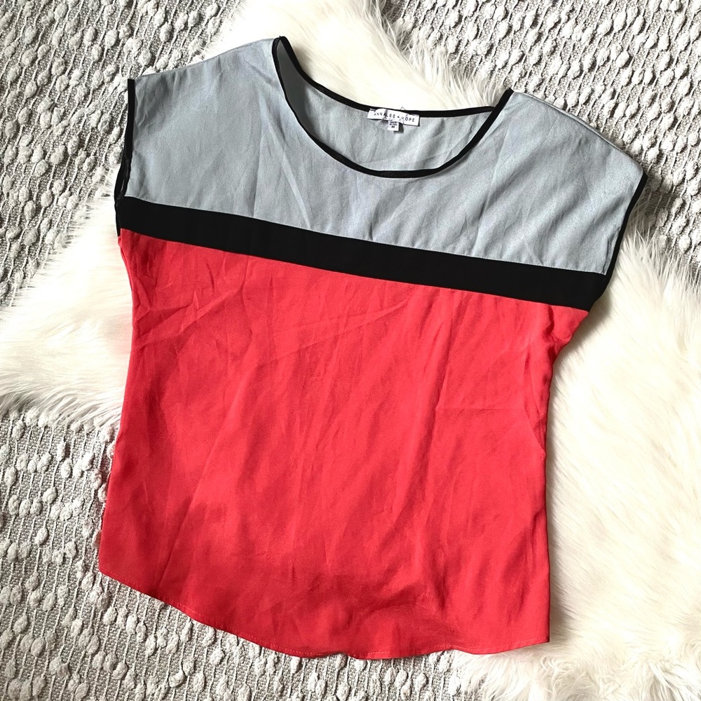 (💛2/$30) Grey and terracotta top